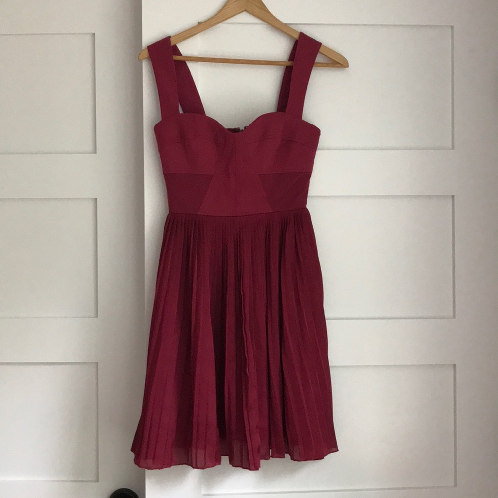 Bebe dress